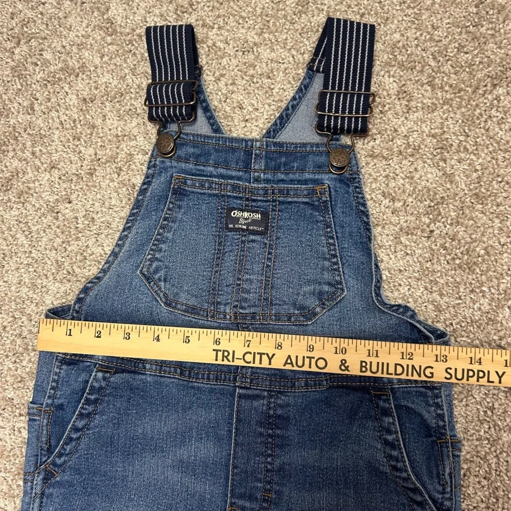 Oshkosh B'Gosh Denim Overalls Size Toddler 5T Adjustable Straps Unisex Boys Girl